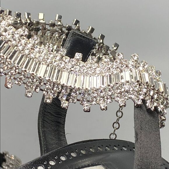 Manolo Blahnik Parinasan 105 Embellished Sandals size 35 - Picture 8 of 12